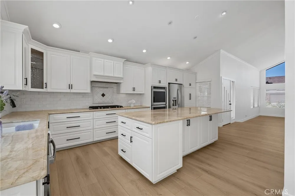 8832 Arcel Circle, Huntington Beach, CA 92646