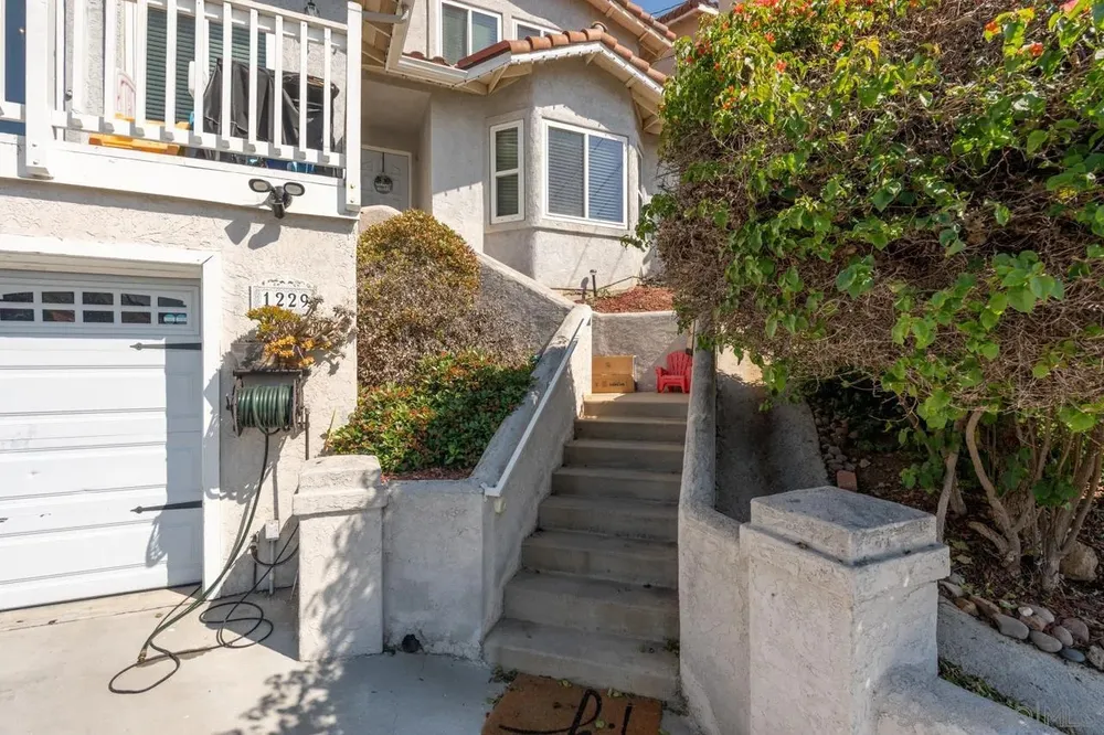 1229 LA MESA AVE, Spring Valley, CA 91977