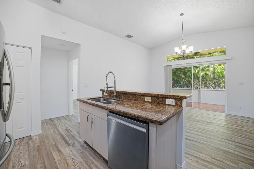 8057 Stirrup Cay Ct, Boynton Beach, FL 33436