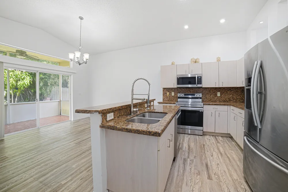 8057 Stirrup Cay Ct, Boynton Beach, FL 33436