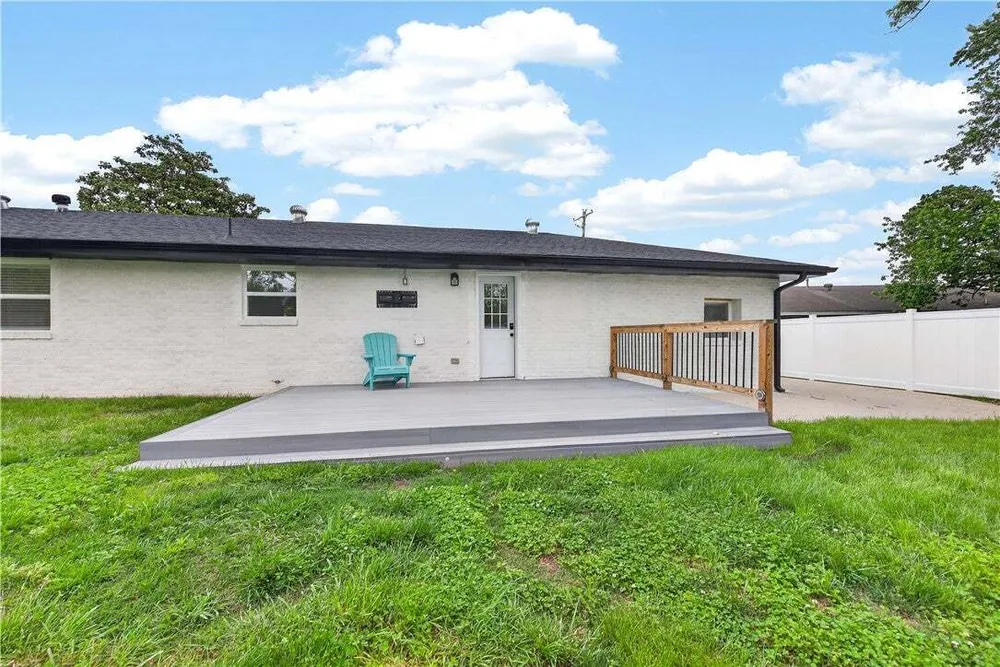 1530 Monte NE Rd, Rogers, AR 72756