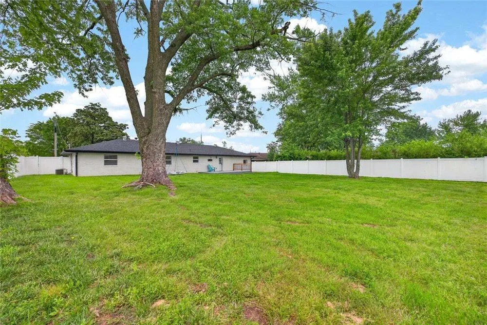 1530 Monte NE Rd, Rogers, AR 72756