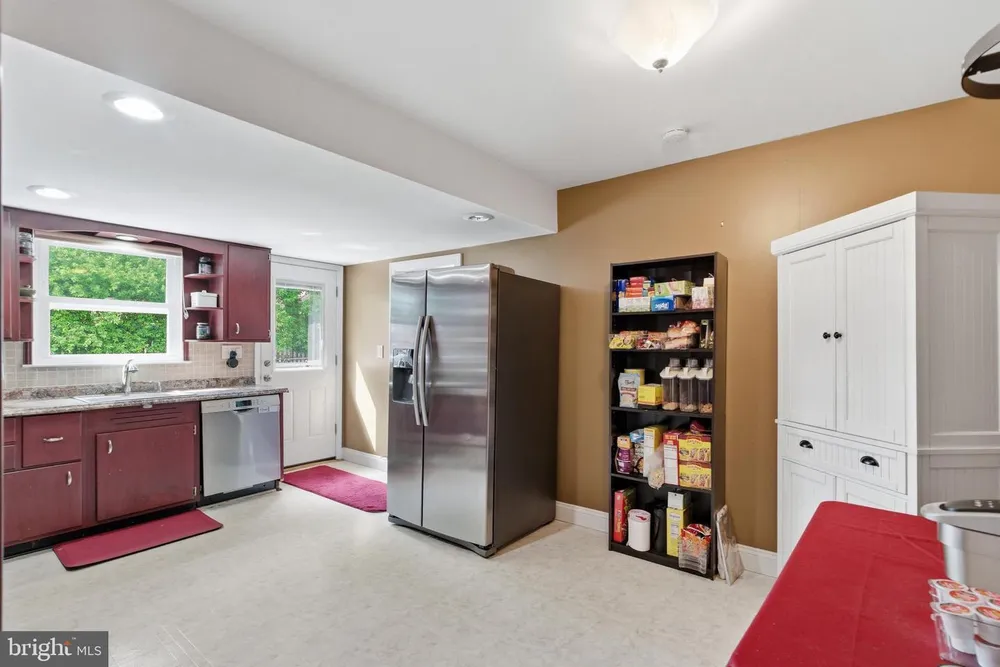 642 Knoll Dr, Lansdale, PA 19446