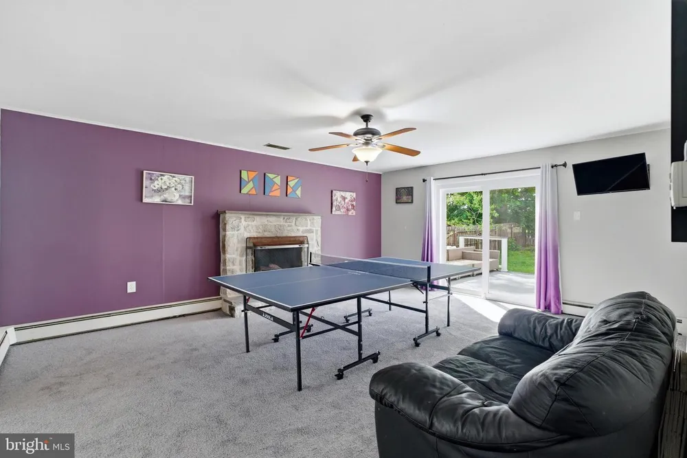 642 Knoll Dr, Lansdale, PA 19446