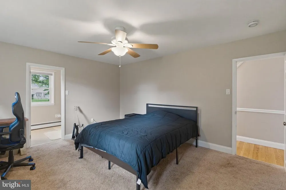 642 Knoll Dr, Lansdale, PA 19446