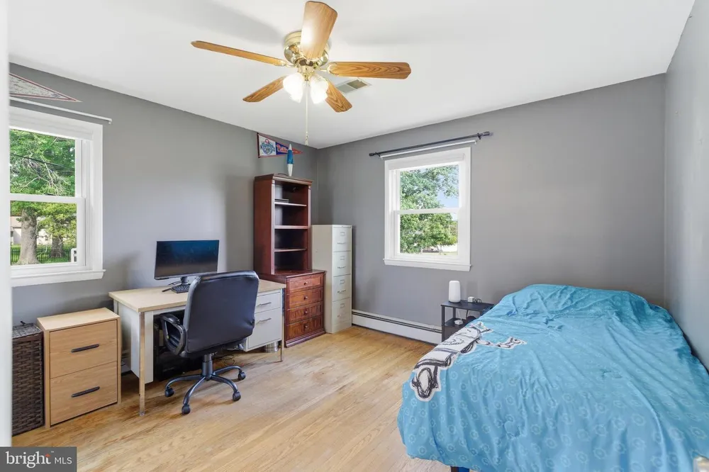 642 Knoll Dr, Lansdale, PA 19446