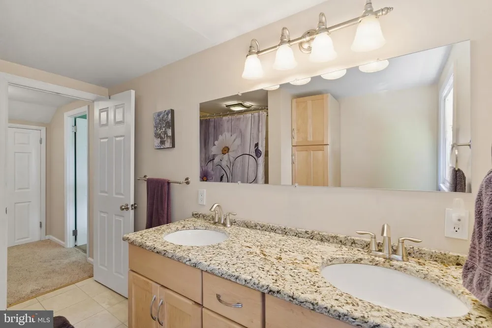642 Knoll Dr, Lansdale, PA 19446