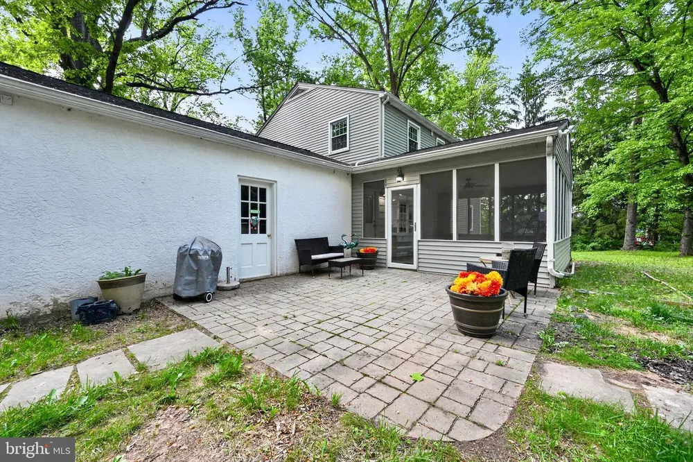 2222 Oak Terrace, Lansdale, PA 19446
