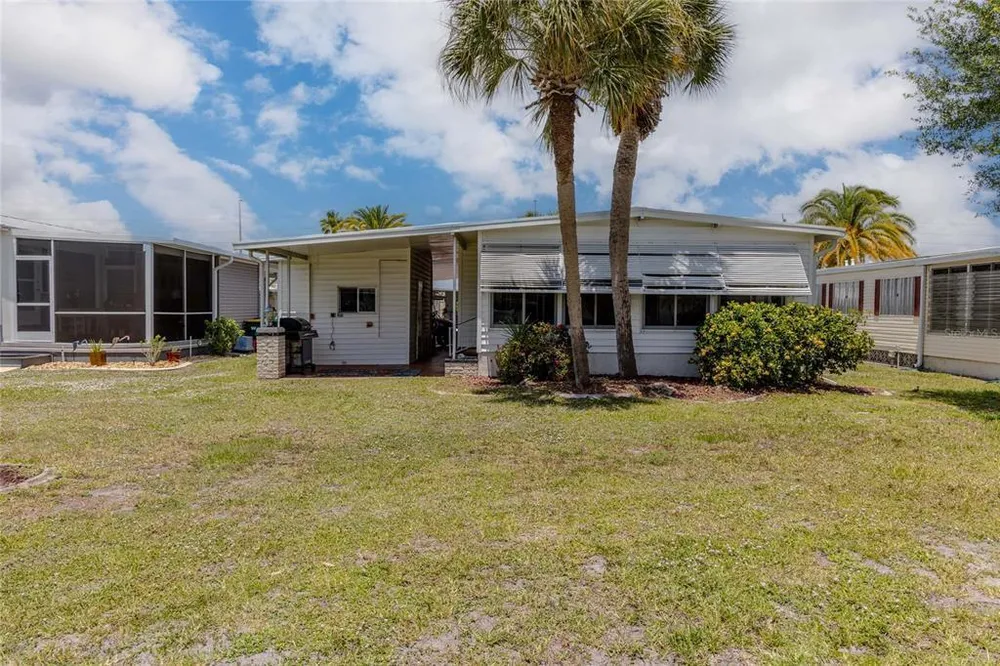 2100 Kings Hwy, Punta Gorda, FL 33980