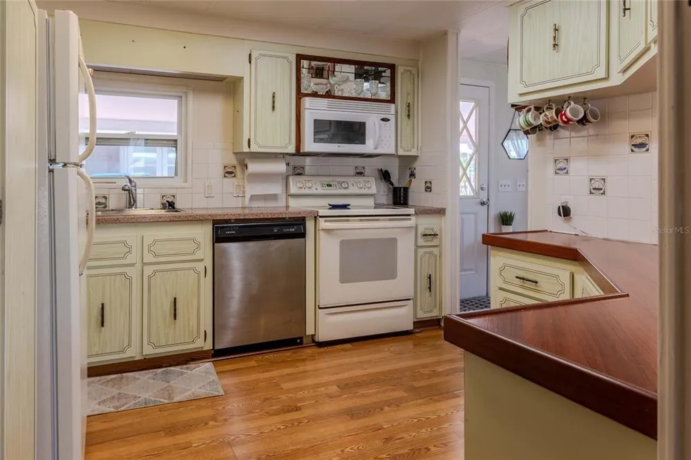 2100 Kings Hwy, Punta Gorda, FL 33980