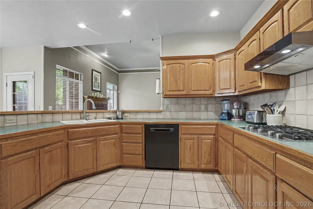 113 S Aster Ave, Broken Arrow, OK 74012