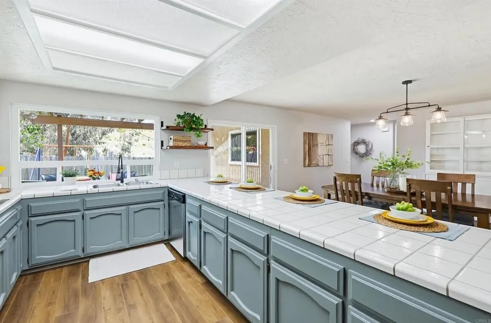 2034 Braidwood St, El Cajon, CA 92020