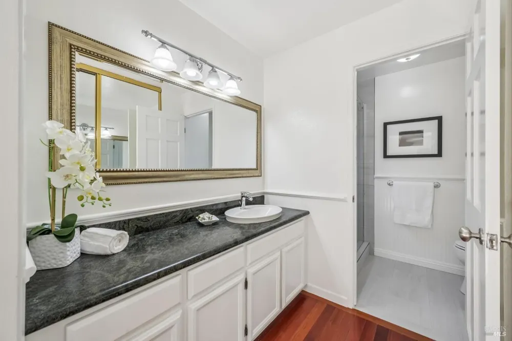 50 Blackstone Dr, San Rafael, CA 94903