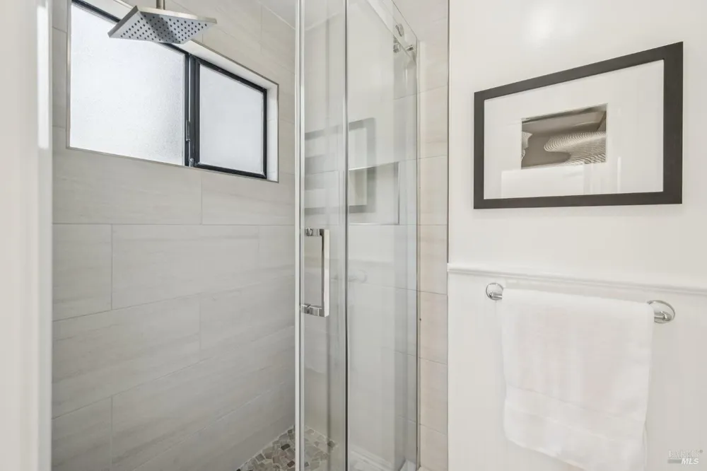 50 Blackstone Dr, San Rafael, CA 94903