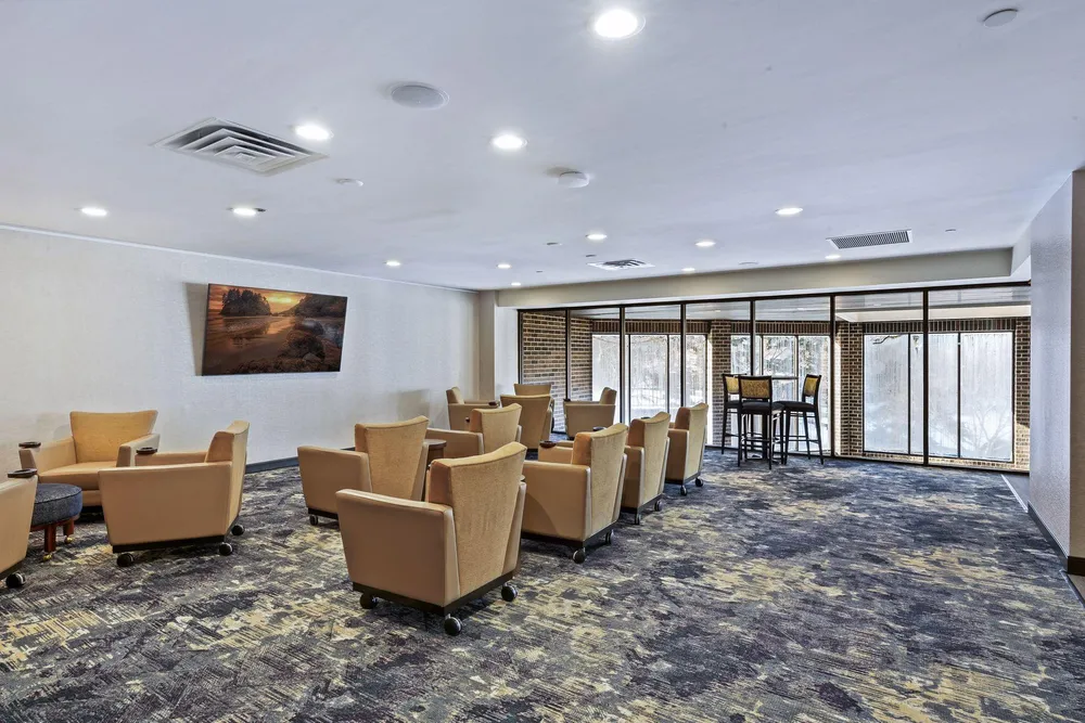 1201 Yale Pl, Minneapolis, MN 55403