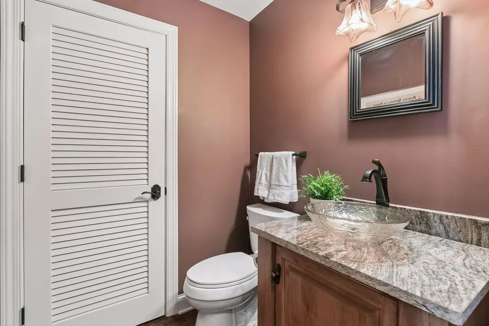 1201 Yale Pl, Minneapolis, MN 55403