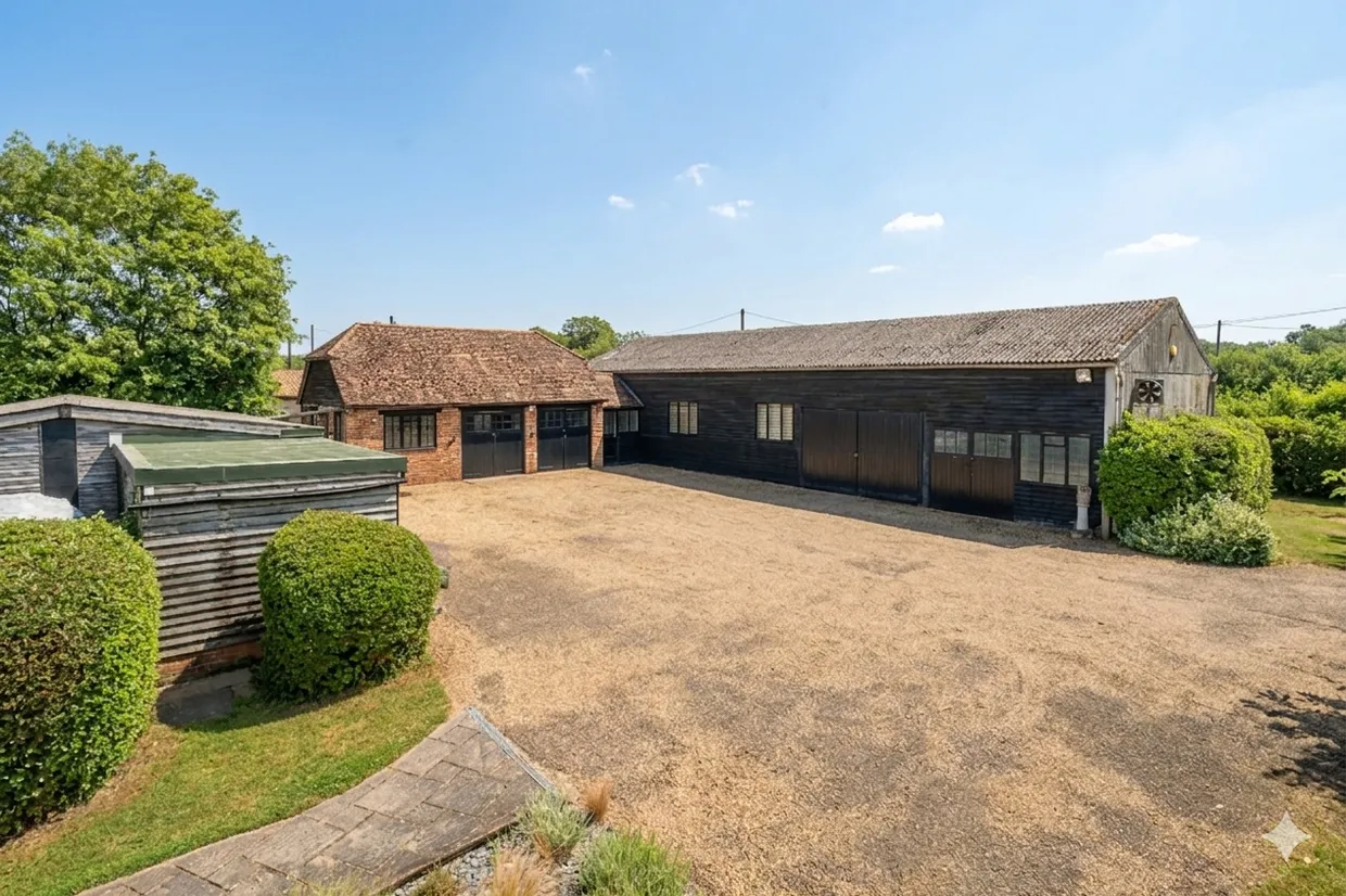 Okehurst Lane, Billingshurst, RH14 photo 5