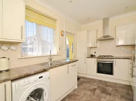 Ashbrook Road, St. Leonards-On-Sea thumb 3