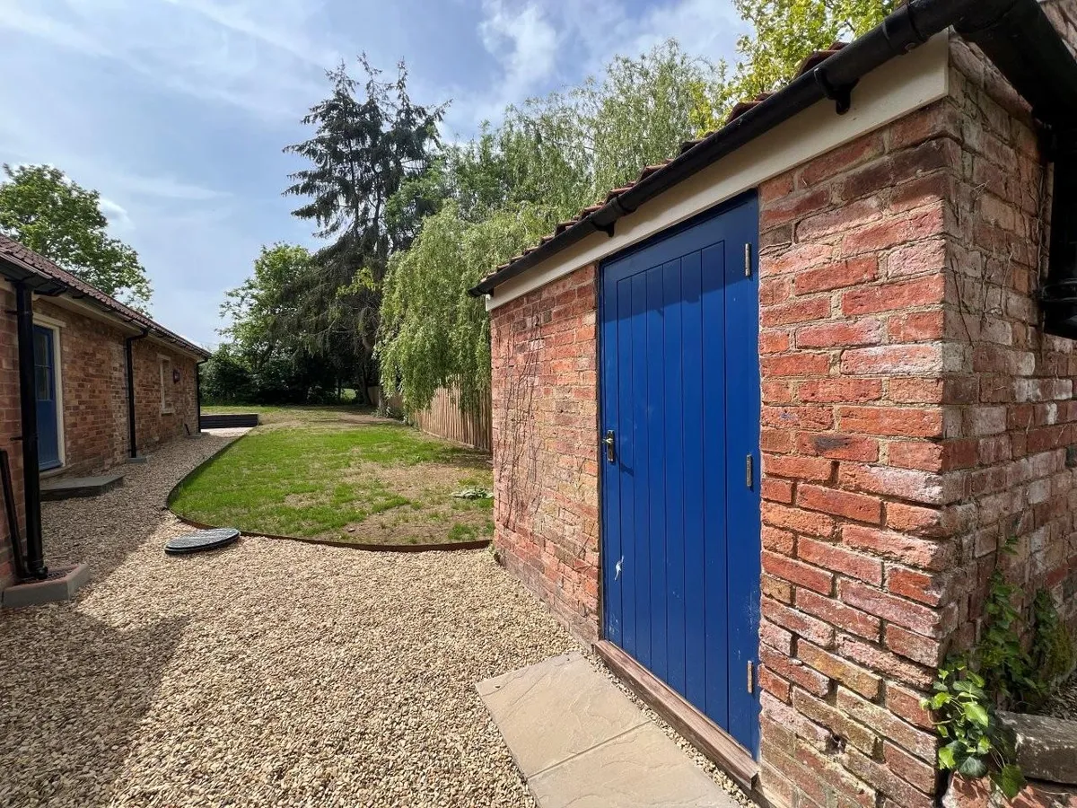 The Row, Little Ponton, Grantham