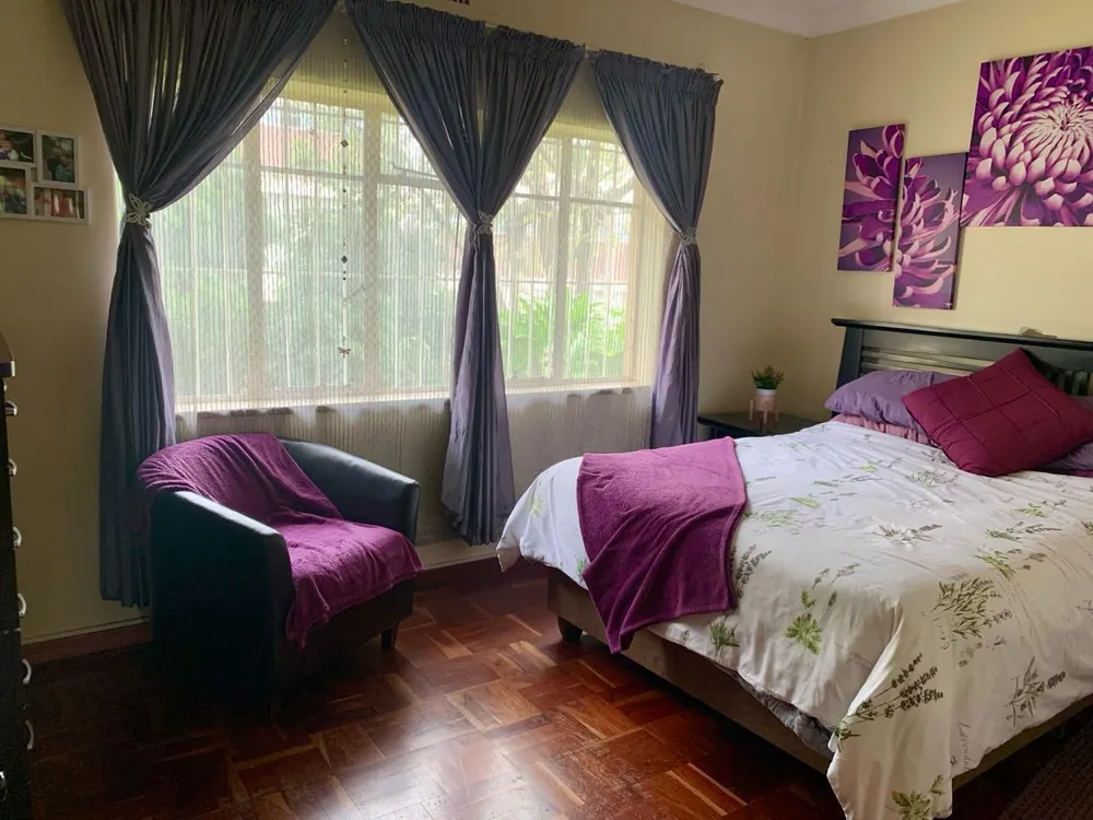 South Africa, Gauteng, Eastleigh, High Road, 51