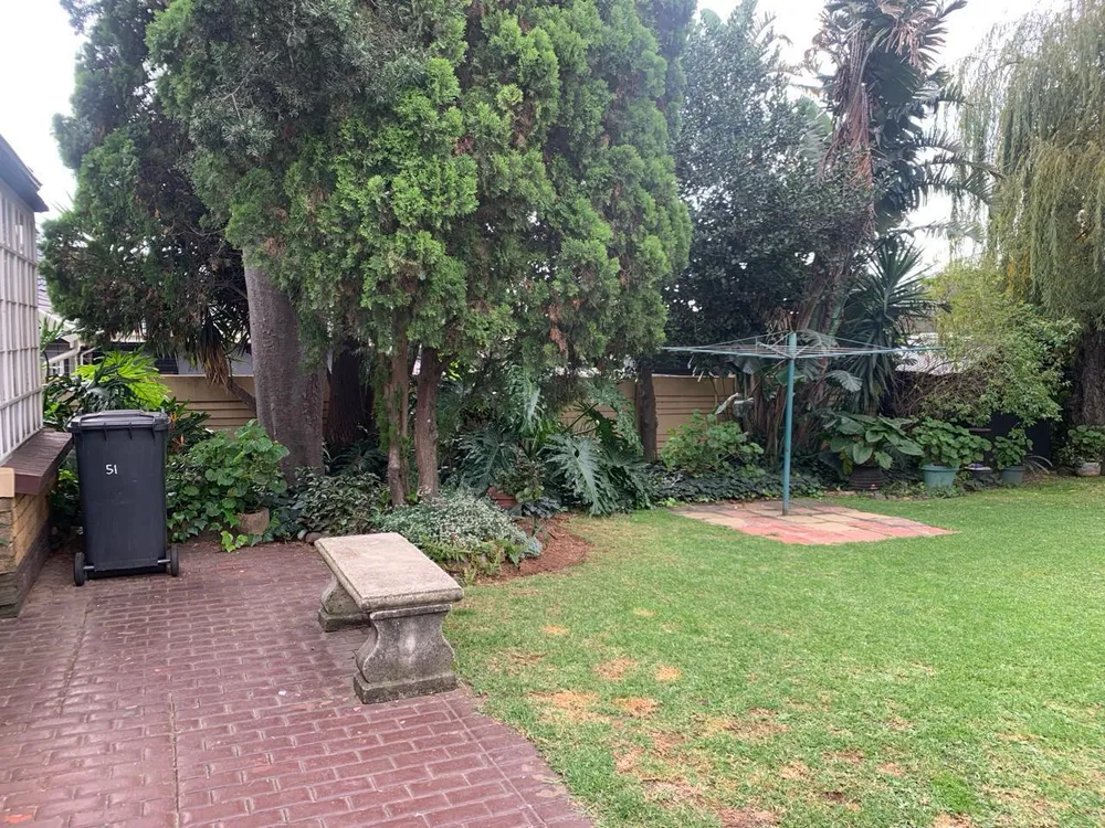 South Africa, Gauteng, Eastleigh, High Road, 51