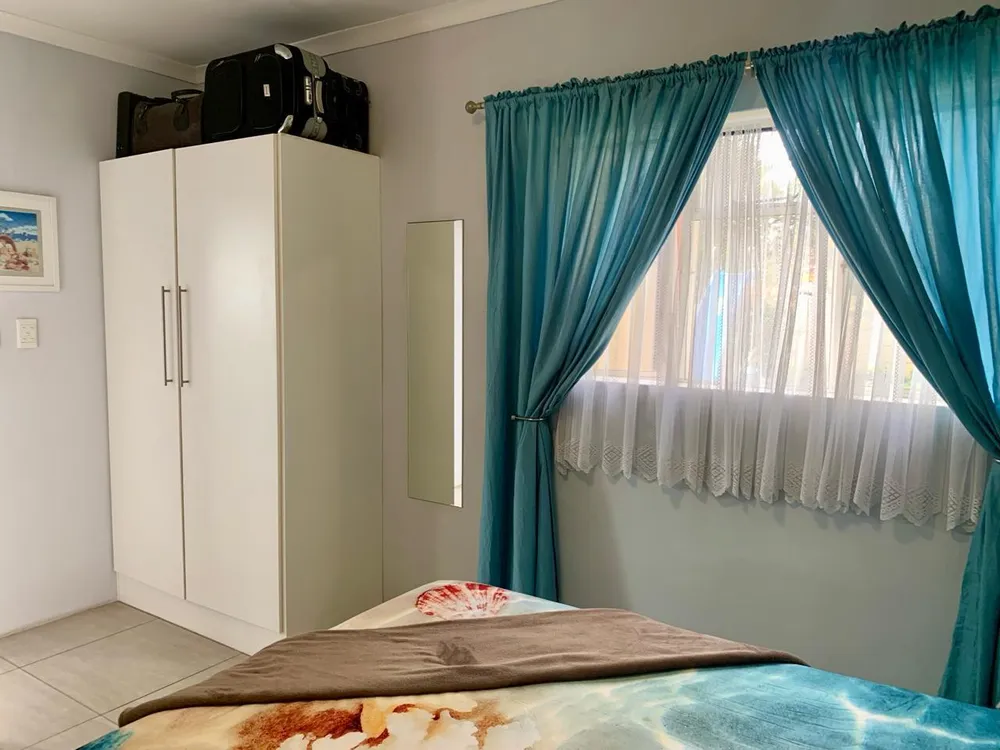 South Africa, Gauteng, Eastleigh, High Road, 51