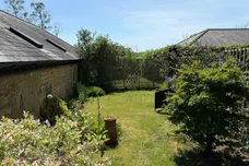 Wishanger Lane, Farnham, GU10 photo 3