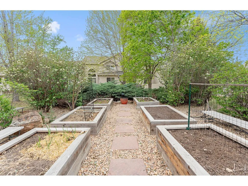 907 HOVER RIDGE CIR, Longmont, CO 80501