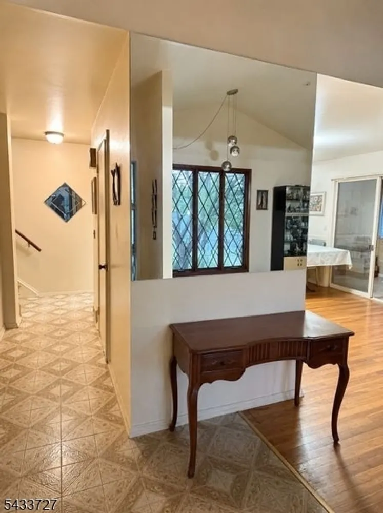 50 Brookside Ave, Caldwell, NJ 07006