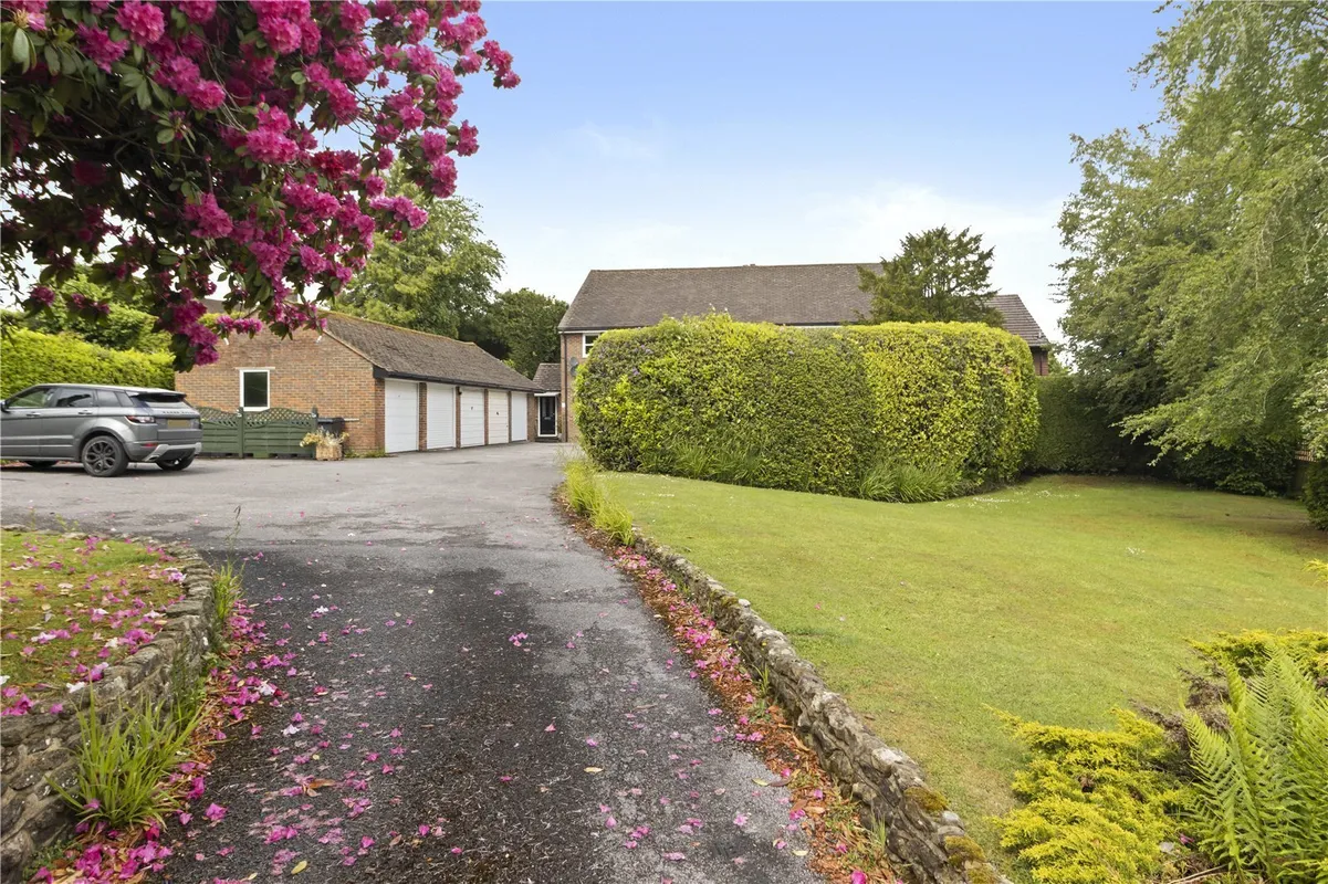 Crowborough Hill, Crowborough, East Sussex, TN6