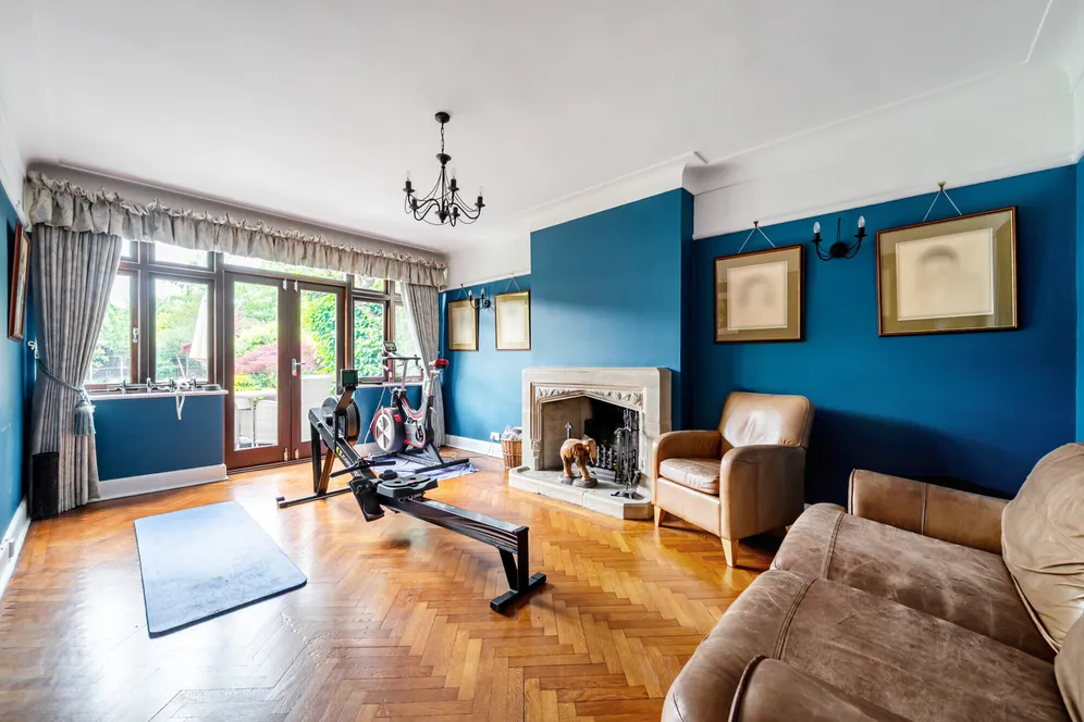 Ember Lane, Esher, KT10 photo 2