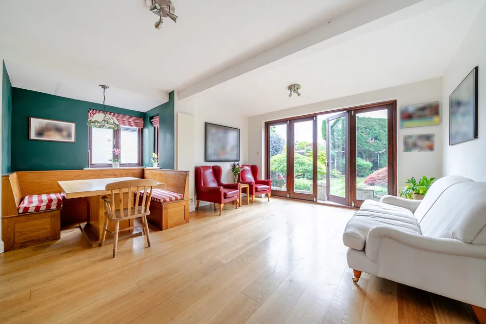 Ember Lane, Esher, KT10 photo 5