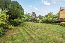 Ember Lane, Esher, KT10 photo 17