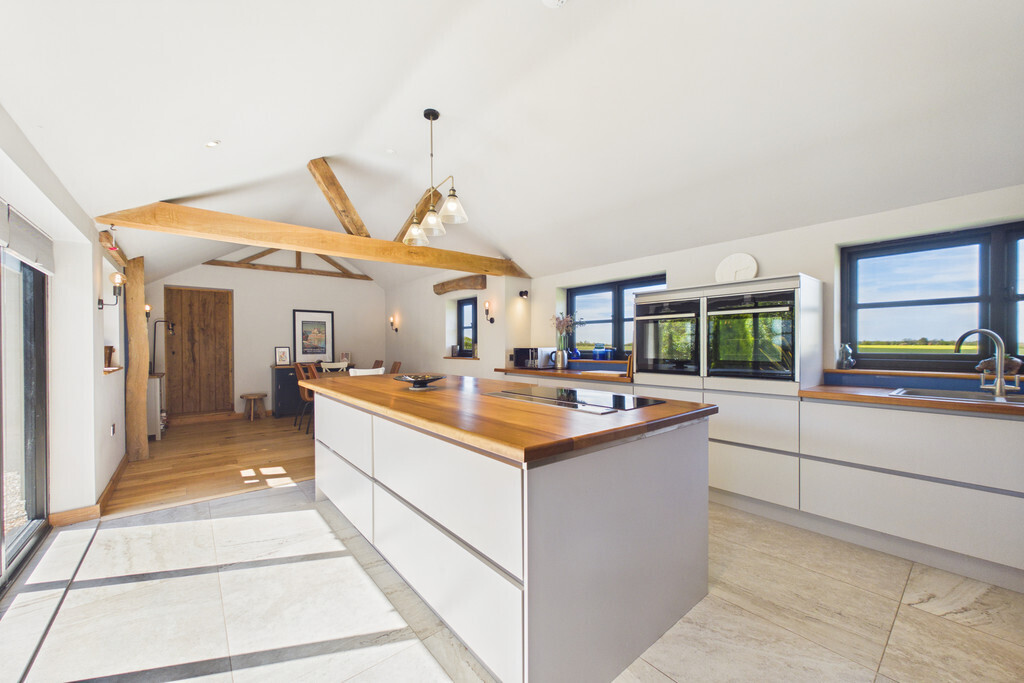 Bungay Road, Loddon Image 7