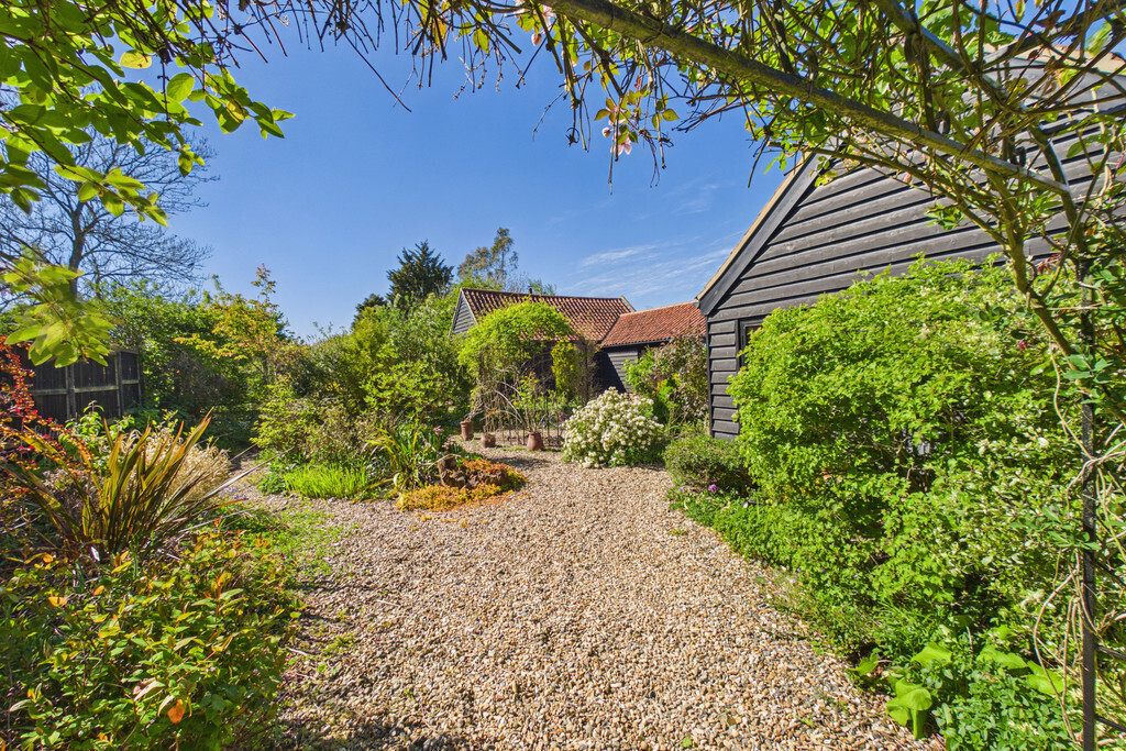 Bungay Road, Loddon Image 20