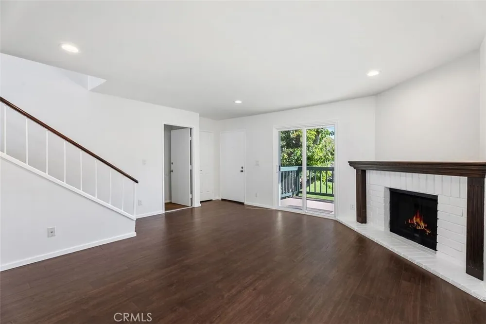 428 W 1st St, Tustin, CA 92780