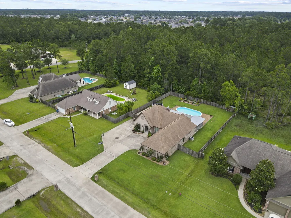 6625 Wedgewood Dr, Lumberton, TX 77657