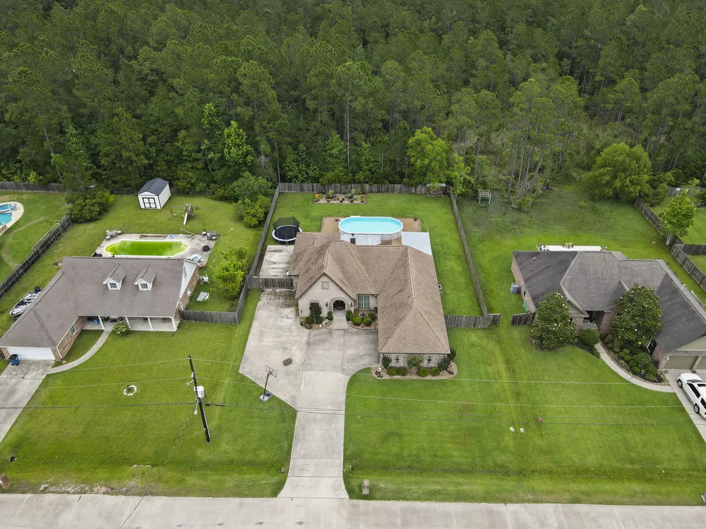6625 Wedgewood Dr, Lumberton, TX 77657