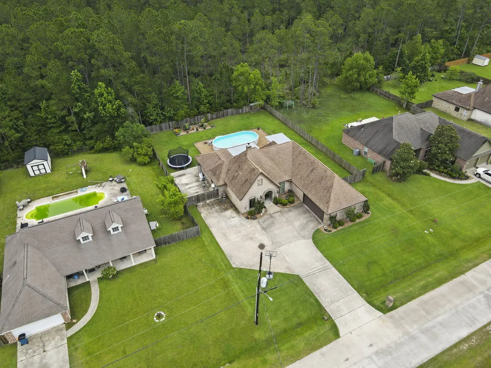 6625 Wedgewood Dr, Lumberton, TX 77657