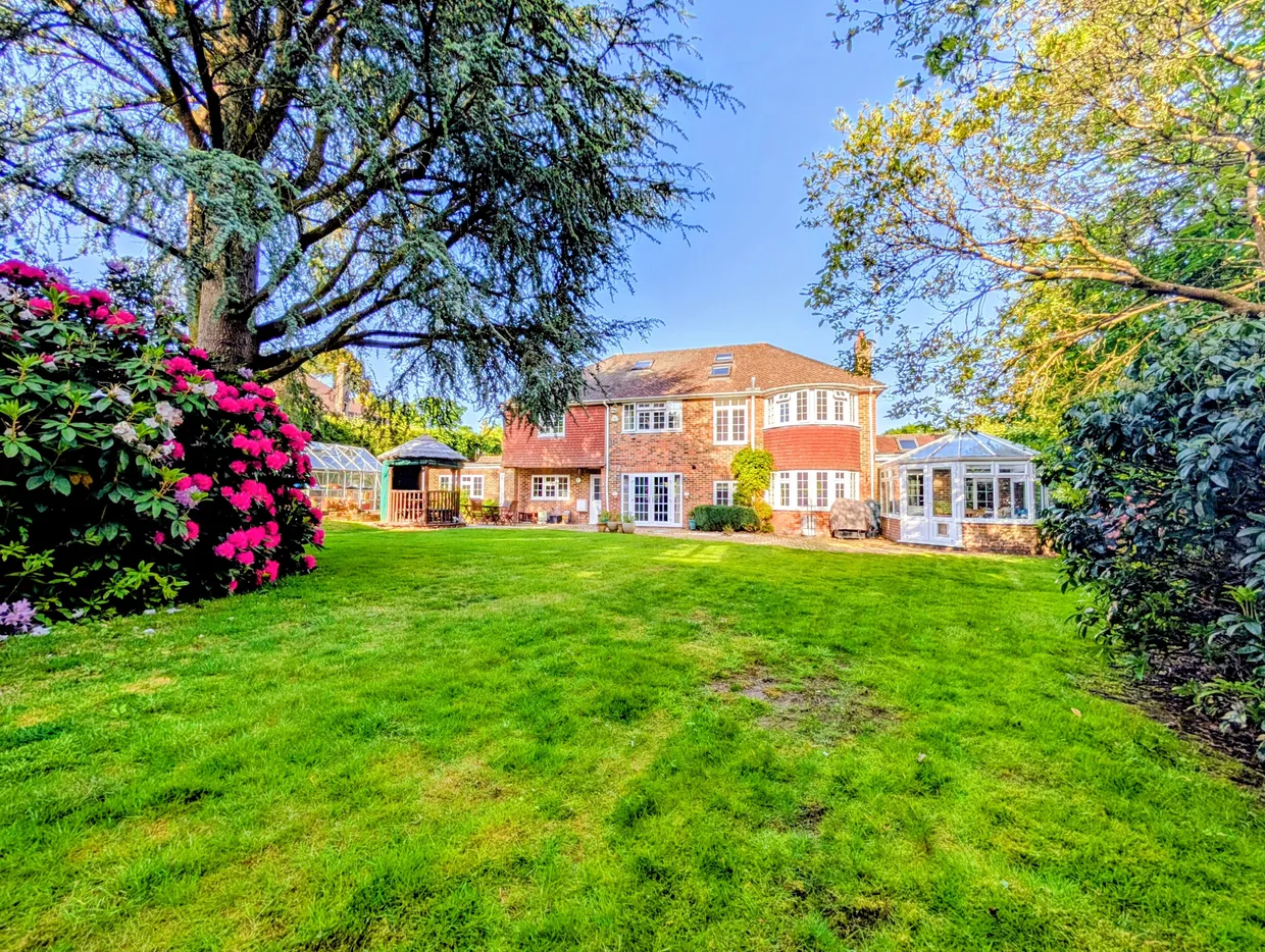 Forest Road, Liss, GU33 photo 1