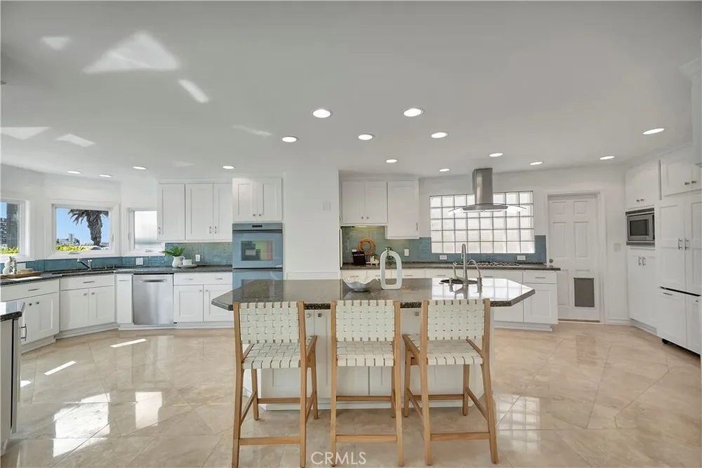 265 Bay Shore Ave, Long Beach, CA 90803