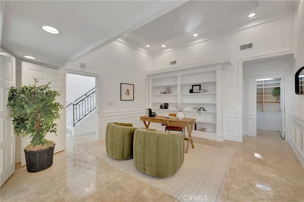 265 Bay Shore Ave, Long Beach, CA 90803