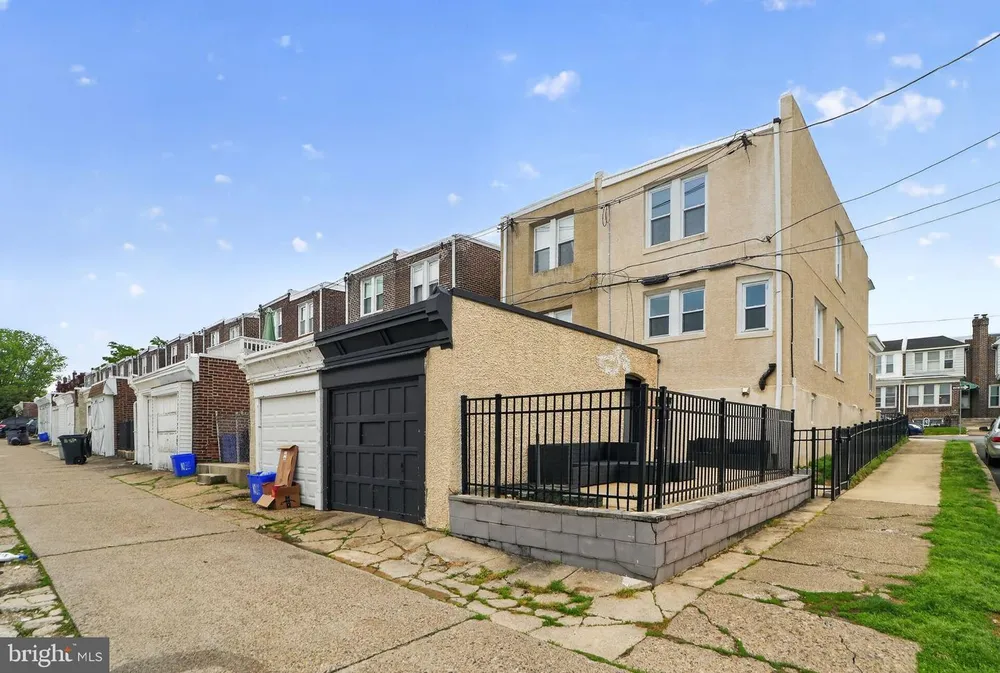 614 Gerhard St, Philadelphia, PA 19128