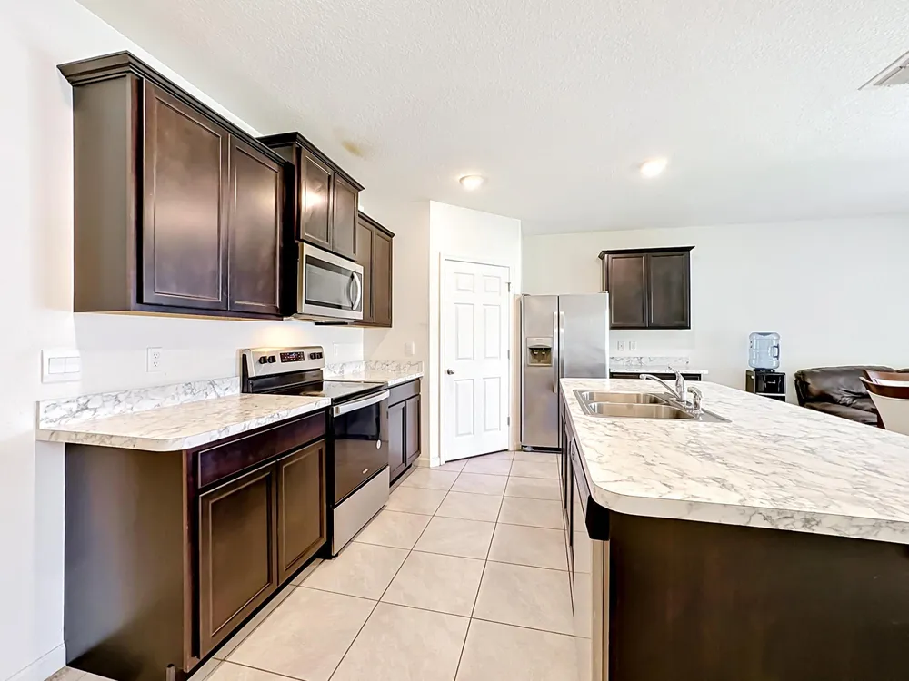 525 SW Twig Ave, Port St Lucie, FL 34983