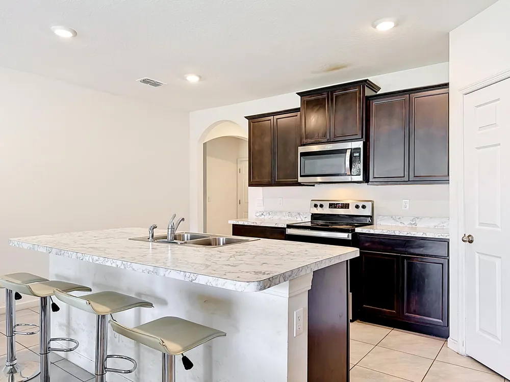 525 SW Twig Ave, Port St Lucie, FL 34983
