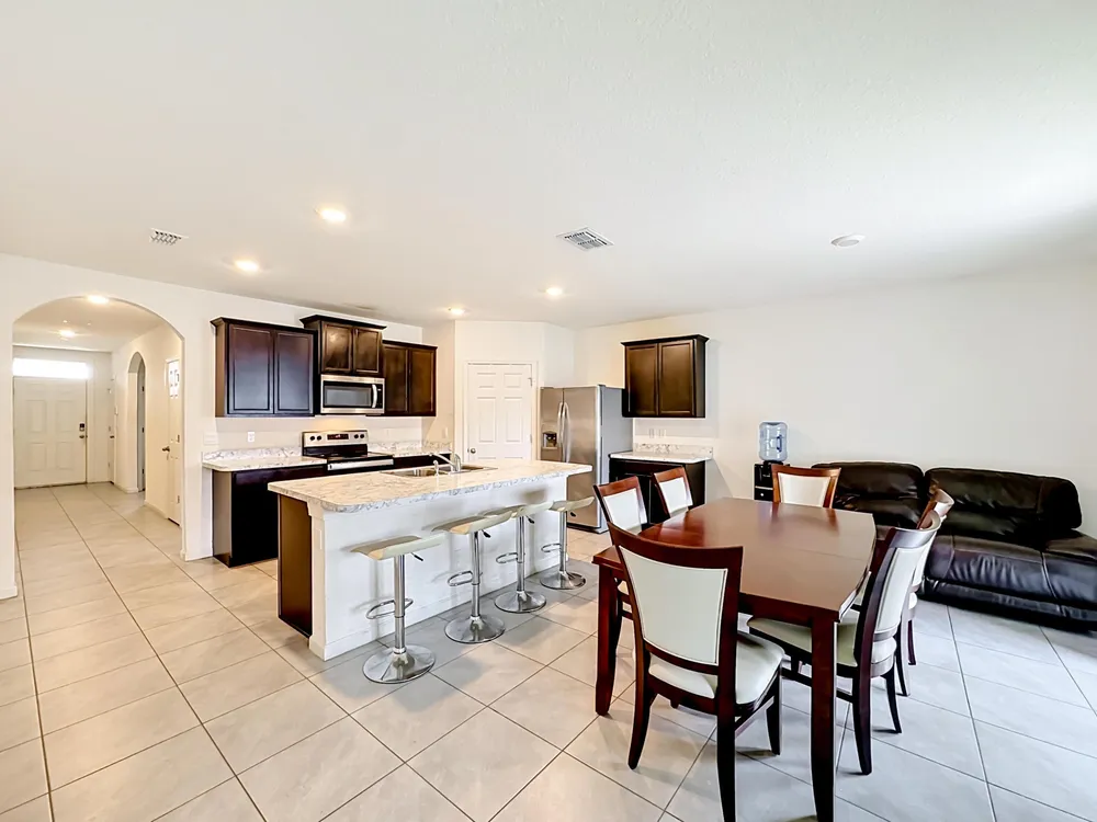 525 SW Twig Ave, Port St Lucie, FL 34983