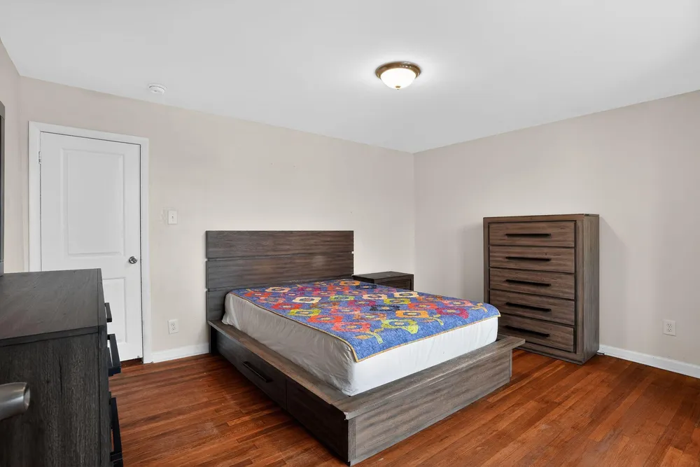 614 Gerhard St, Philadelphia, PA 19128