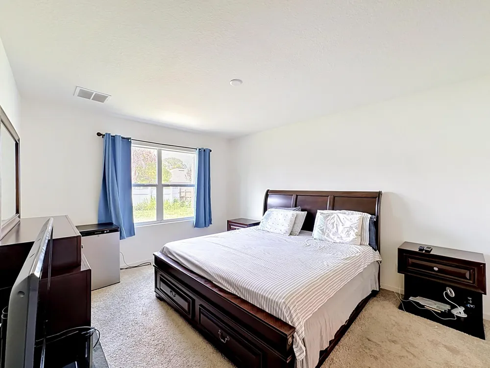 525 SW Twig Ave, Port St Lucie, FL 34983