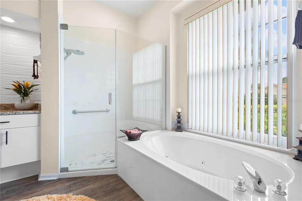 1985 White Feather Ln, Nokomis, FL 34275