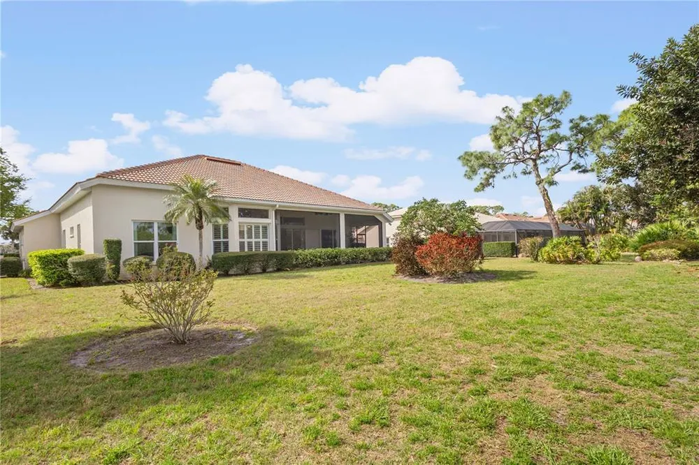 1985 White Feather Ln, Nokomis, FL 34275